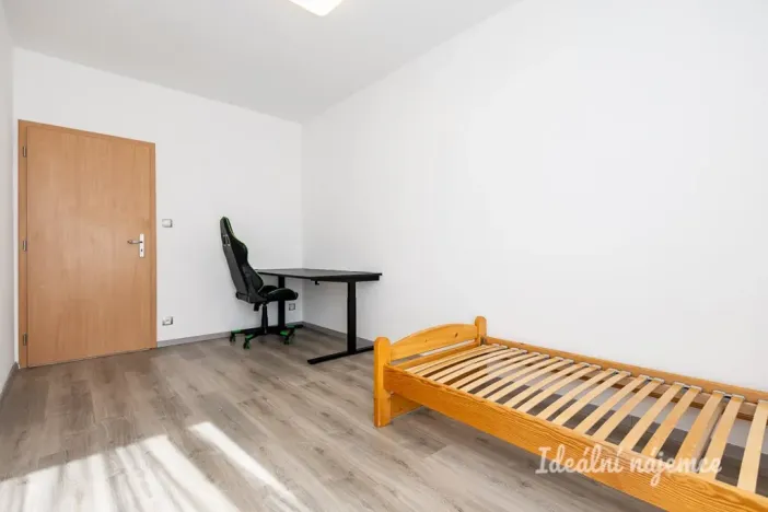 Pronájem bytu 3+kk, Praha - Vysočany, Poděbradská, 64 m2