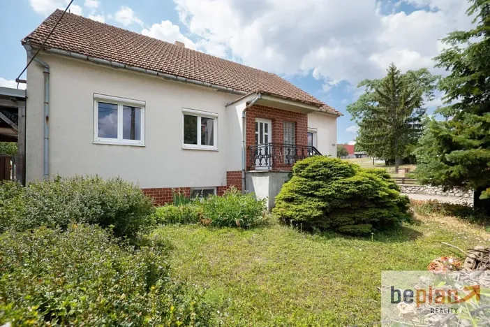 Prodej rodinného domu, Drnholec, Tyršova, 300 m2