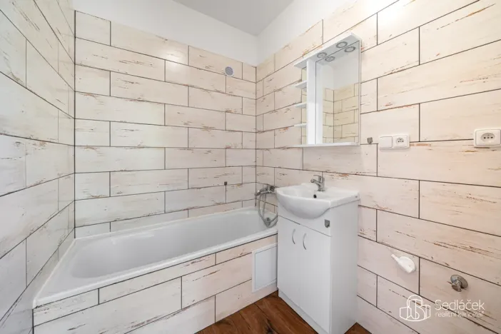 Prodej bytu 3+1, Sokolov, Závodu míru, 84 m2