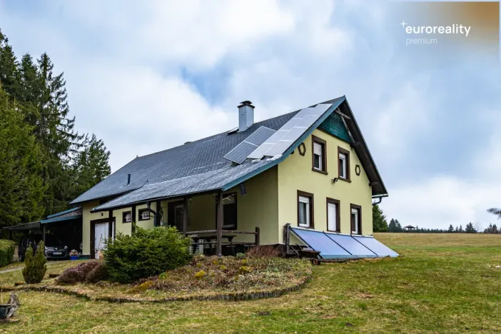 Prodej rodinného domu, Lesná - Háje, 178 m2