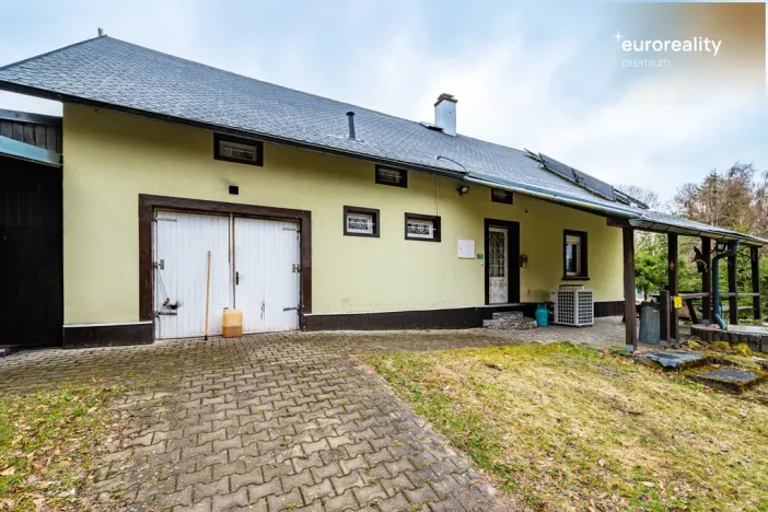 Prodej rodinného domu, Lesná - Háje, 178 m2