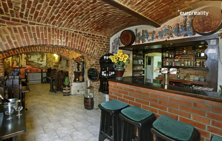 Pronájem restaurace, Mariánské Lázně, Hlavní třída, 144 m2