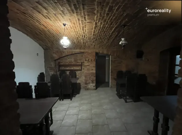 Pronájem restaurace, Mariánské Lázně, Hlavní třída, 144 m2