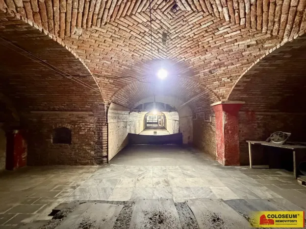 Pronájem komerční nemovitosti, Znojmo, 150 m2