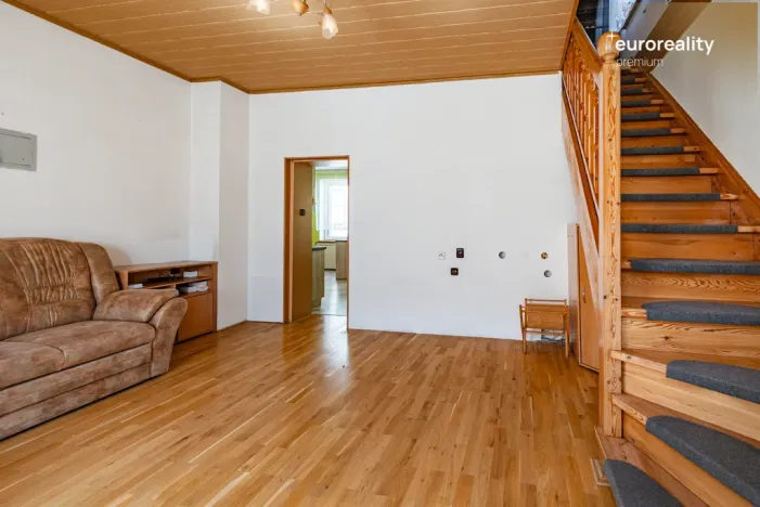 Prodej vícegeneračního domu, Kraslice, Pod nádražím, 259 m2