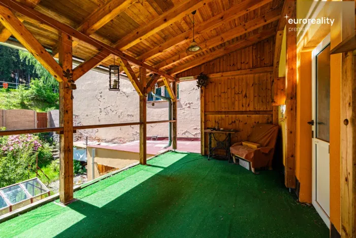 Prodej vícegeneračního domu, Kraslice, Pod nádražím, 259 m2