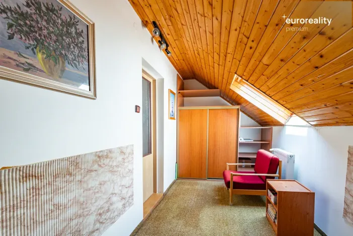 Prodej vícegeneračního domu, Kraslice, Pod nádražím, 259 m2