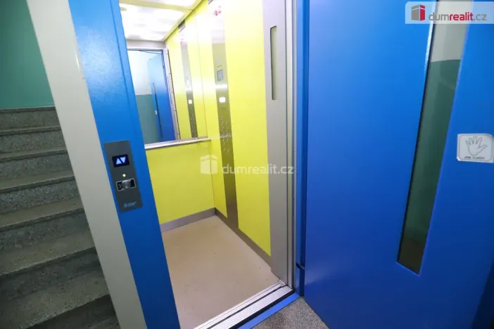 Pronájem bytu 1+kk, Tachov, Bělojarská, 22 m2