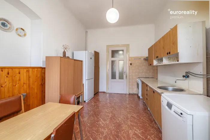Prodej bytu 2+1, Mariánské Lázně, Hlavní třída, 79 m2
