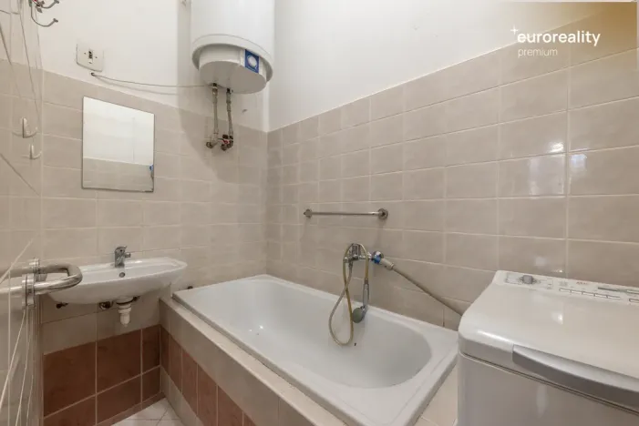 Prodej bytu 2+1, Mariánské Lázně, Hlavní třída, 79 m2
