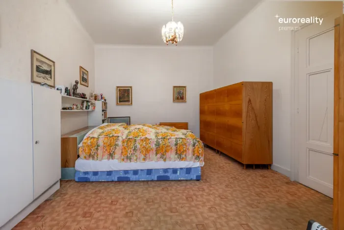 Prodej bytu 2+1, Mariánské Lázně, Hlavní třída, 79 m2