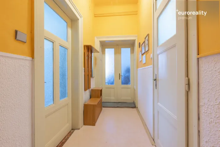 Prodej bytu 2+1, Mariánské Lázně, Hlavní třída, 79 m2