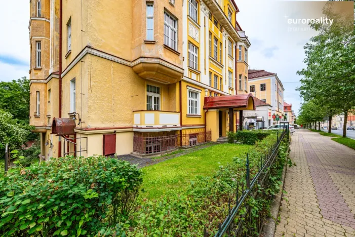 Prodej bytu 2+1, Mariánské Lázně, Hlavní třída, 79 m2