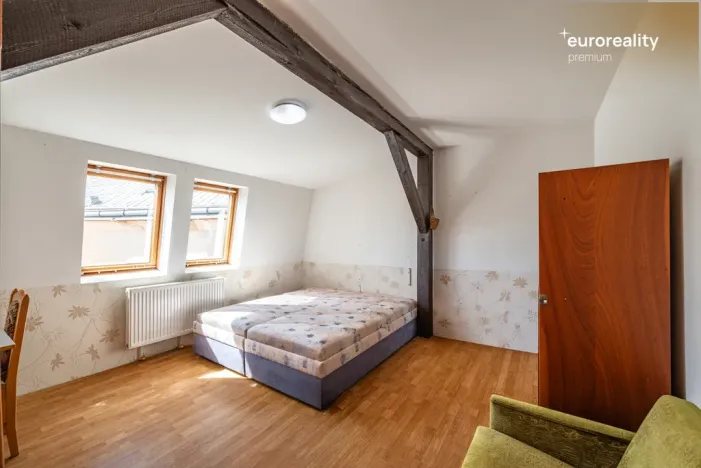 Prodej vícegeneračního domu, Sokolov, U Divadla, 360 m2