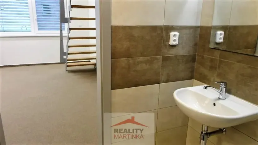 Pronájem kanceláře, Valašské Meziříčí - Krásno nad Bečvou, Hemy, 58 m2