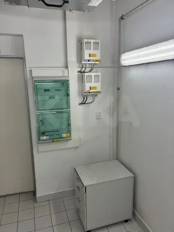 Pronájem obchodního prostoru, Plzeň - Jižní Předměstí, Klatovská třída, 82 m2
