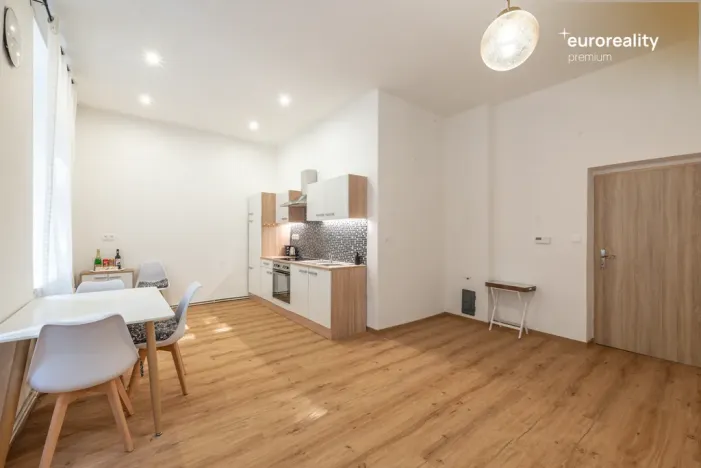 Pronájem bytu 3+kk, Mariánské Lázně, Třebízského, 77 m2