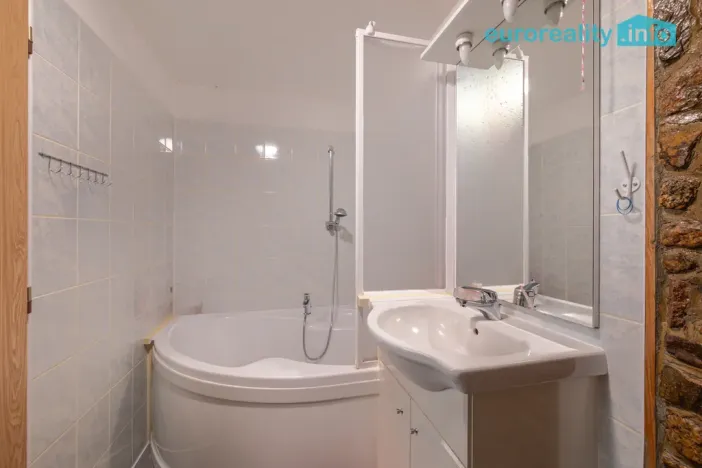 Prodej ubytování, Stříbrná, 460 m2