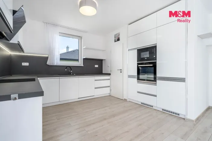 Prodej rodinného domu, Labské Chrčice, 111 m2