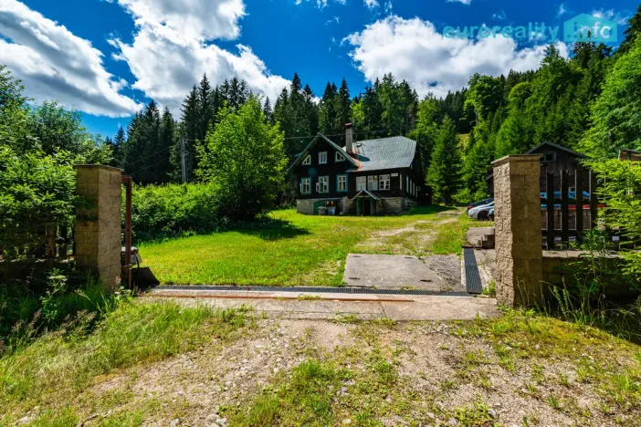 Prodej chalupy, Stříbrná, 460 m2