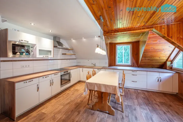 Prodej chalupy, Stříbrná, 460 m2