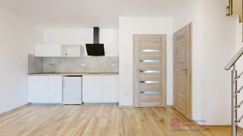 Prodej bytu 3+kk, Břeclav - Charvátská Nová Ves, Kapusty, 141 m2