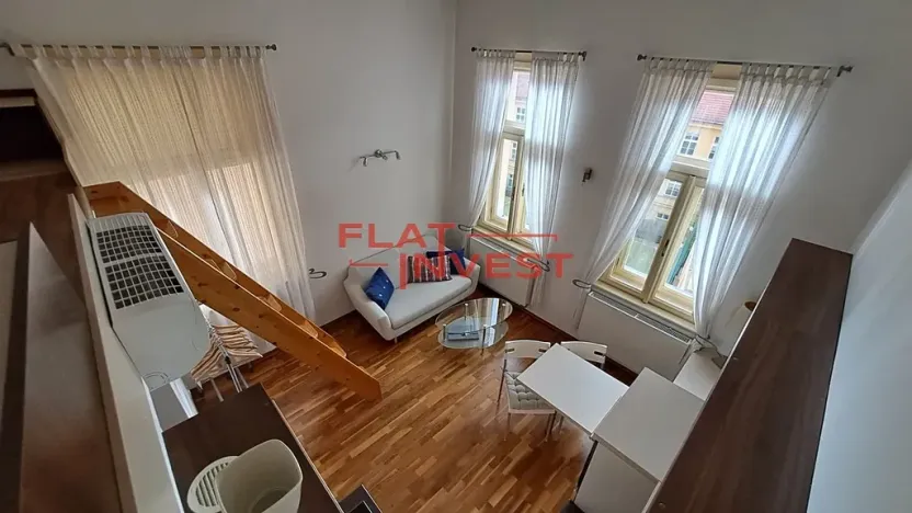 Pronájem bytu 1+kk, Praha - Staré Město, Rybná, 25 m2