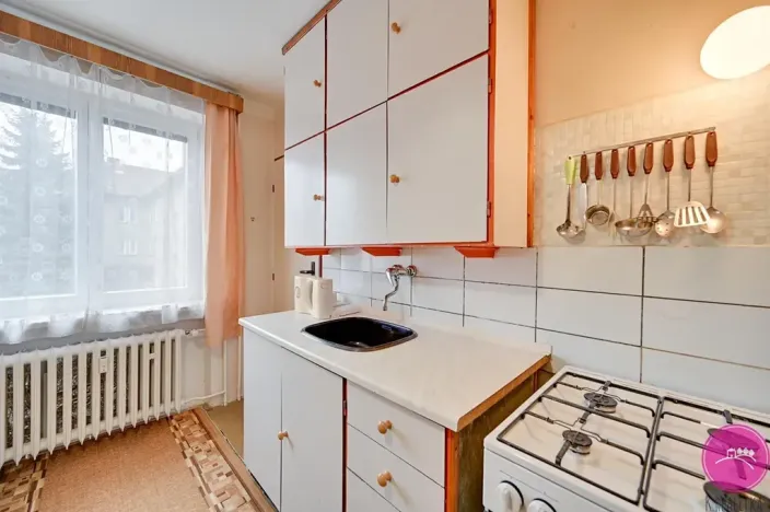 Pronájem bytu 2+1, Olomouc, Ladova, 58 m2