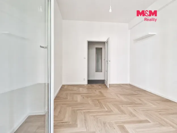 Pronájem bytu 2+kk, Praha - Bubeneč, Eliášova, 59 m2