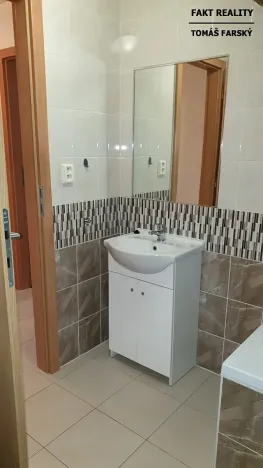Pronájem bytu 1+kk, Ústí nad Labem, Londýnská, 44 m2