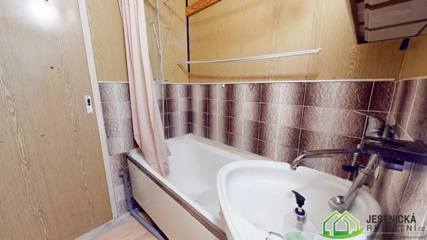 Prodej bytu 2+1, Jeseník, Dukelská, 61 m2