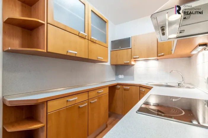 Pronájem bytu 2+kk, Benešov, Dukelská, 53 m2