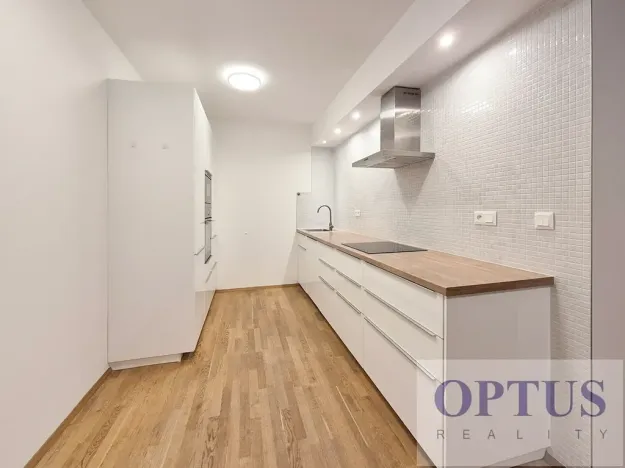Pronájem bytu 2+kk, Praha - Jinonice, Pod stolovou horou, 58 m2
