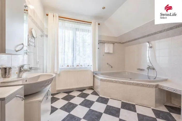 Prodej vícegeneračního domu, Praha - Písnice, Na losách, 436 m2