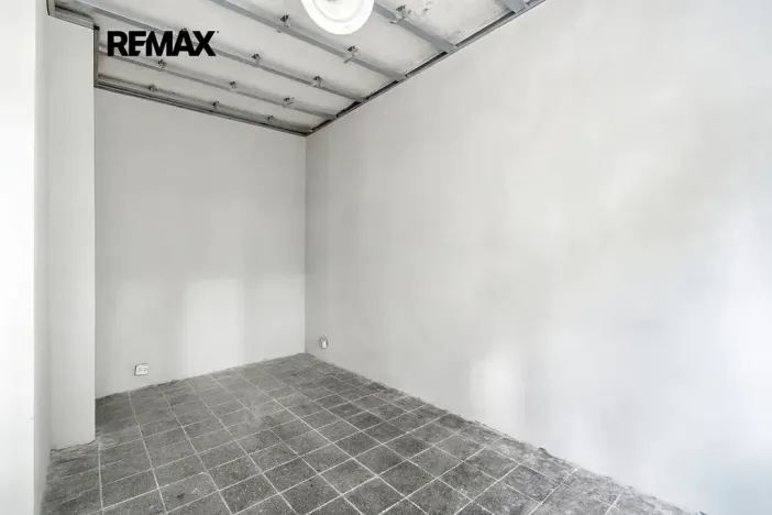 Prodej komerční nemovitosti, Plzeň, Rokycanská, 27 m2