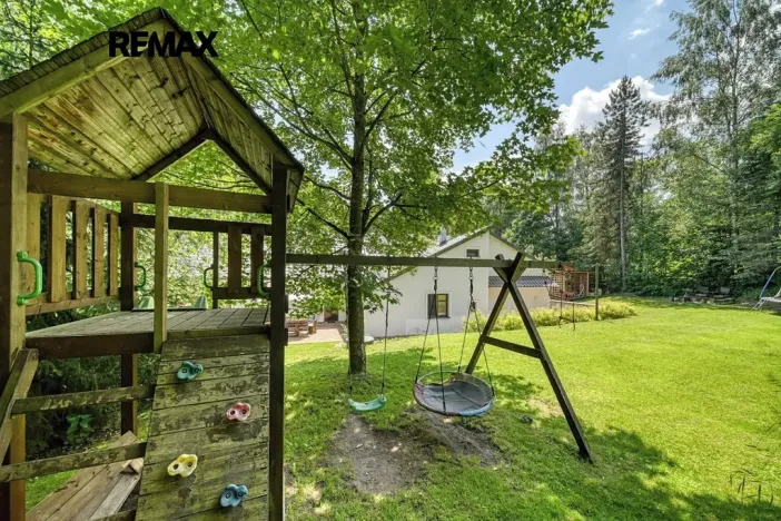 Prodej rodinného domu, Radvanice, 215 m2