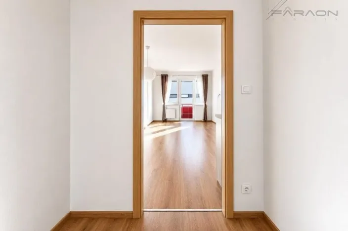 Pronájem bytu 1+kk, Praha - Hostavice, U Hostavického potoka, 32 m2