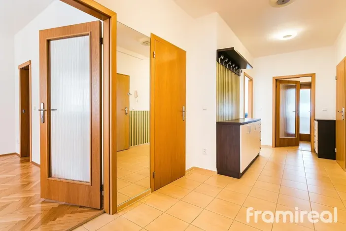 Pronájem bytu 4+kk, Brno, Helfertova, 106 m2