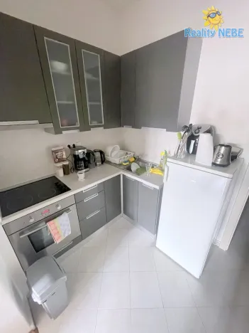 Pronájem bytu 1+kk, Praha - Nusle, Nuselská, 31 m2