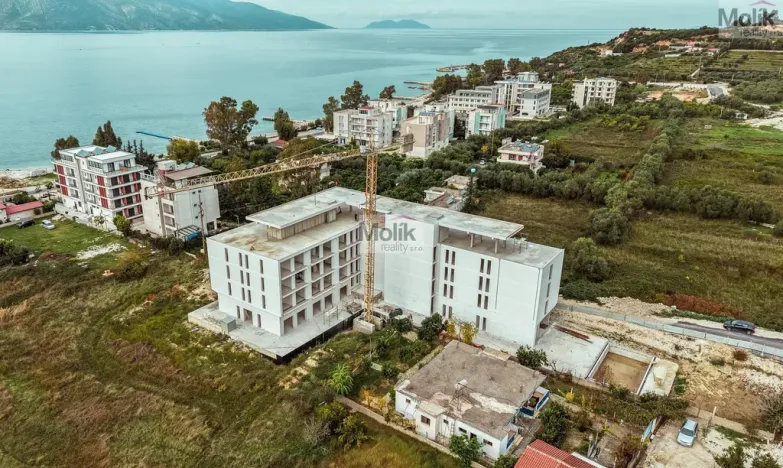 Prodej bytu 2+kk, Radhimë, 74 m2