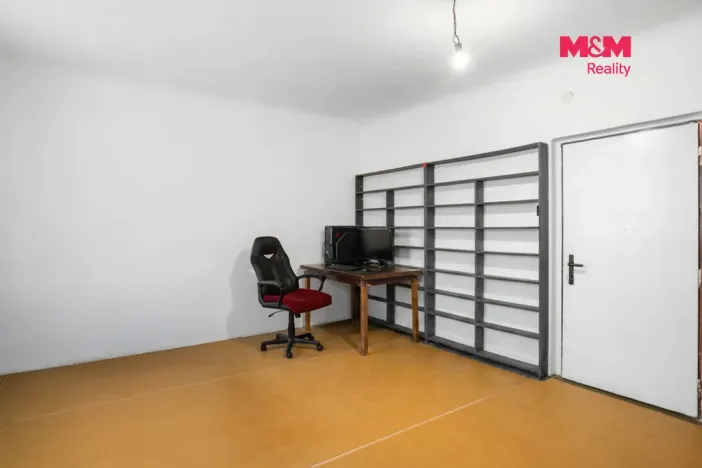 Prodej obchodního prostoru, Kladno, Dr. Steinera, 376 m2