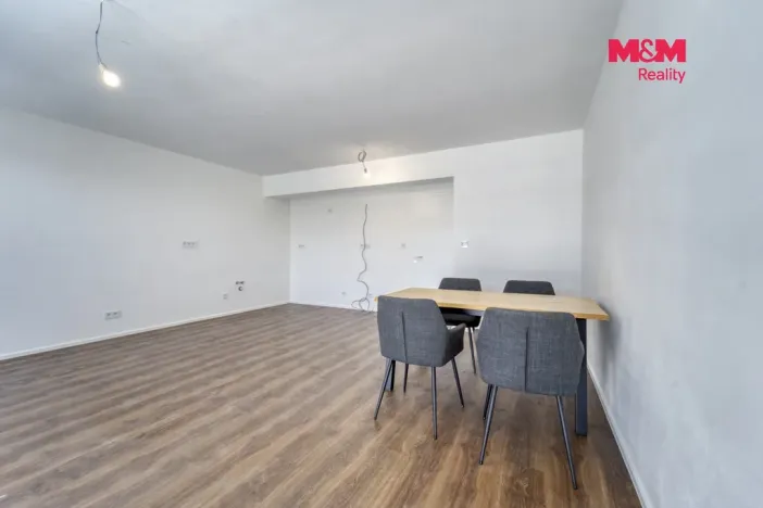 Pronájem bytu 3+kk, Plzeň, Na Průhonu, 84 m2