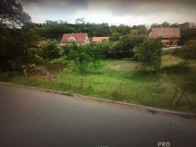 Prodej pozemku pro bydlení, Praha - Lipence, 807 m2