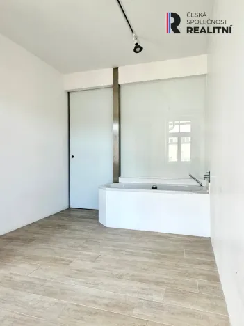 Pronájem bytu 1+1, Praha - Nové Město, Gorazdova, 44 m2