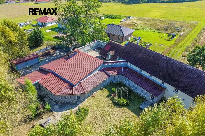 Prodej rodinného domu, Všeruby, 952 m2