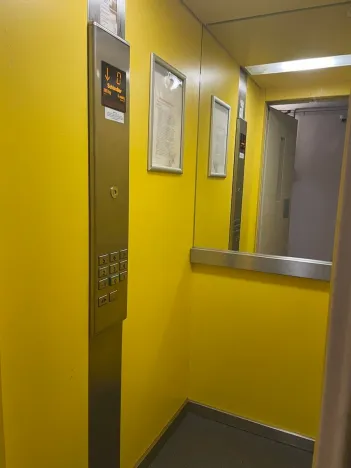 Prodej bytu 2+kk, Praha, Bazovského, 42 m2