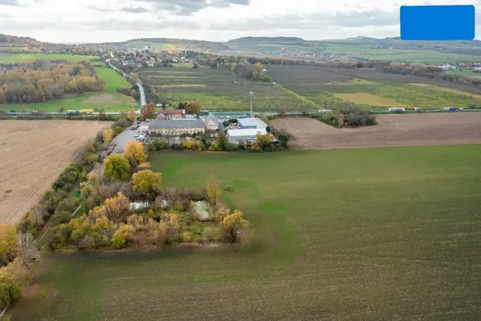 Prodej komerčního pozemku, Libenice, 25000 m2