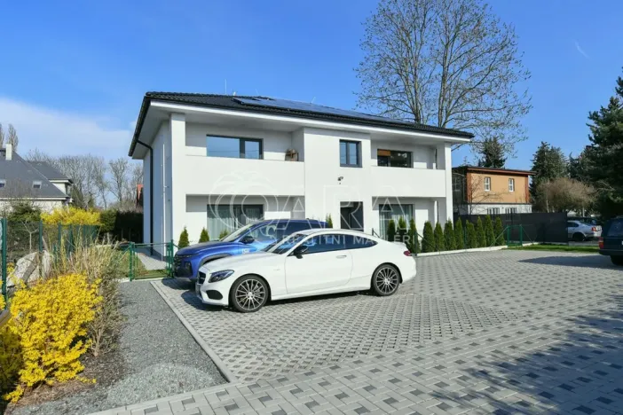 Pronájem bytu 2+kk, Praha - Uhříněves, U starého mlýna, 61 m2