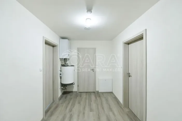 Pronájem bytu 2+kk, Praha - Uhříněves, U starého mlýna, 61 m2