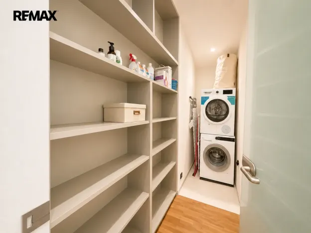 Pronájem bytu 2+kk, Praha - Bubeneč, Eliášova, 102 m2